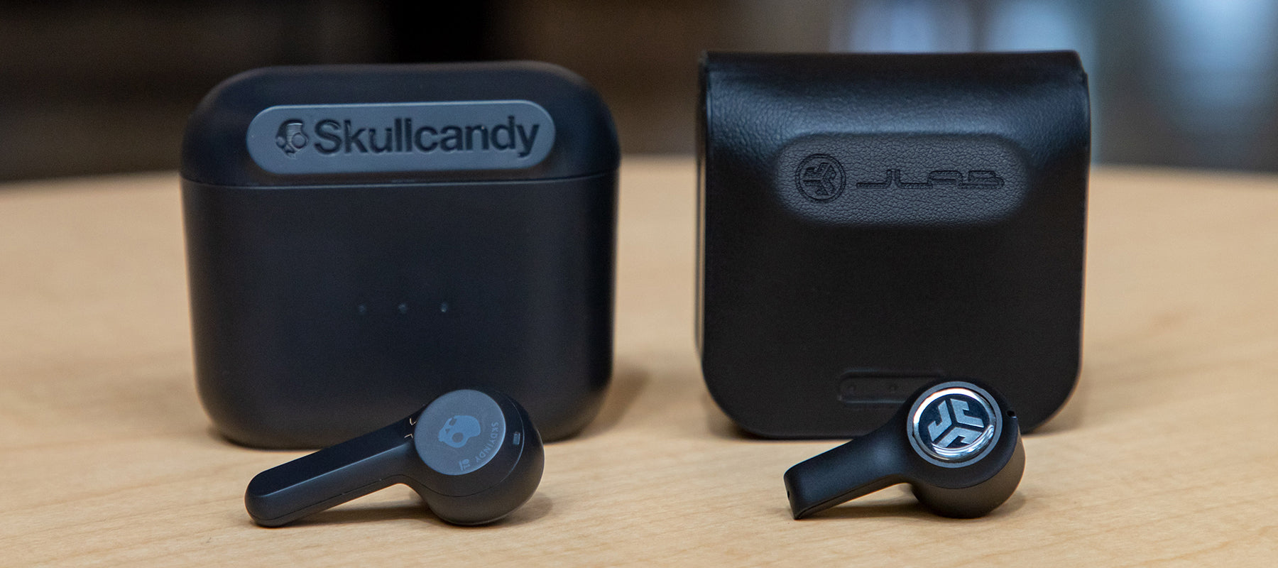 Skullcandy Indy vs JLab JBuds Air Executive